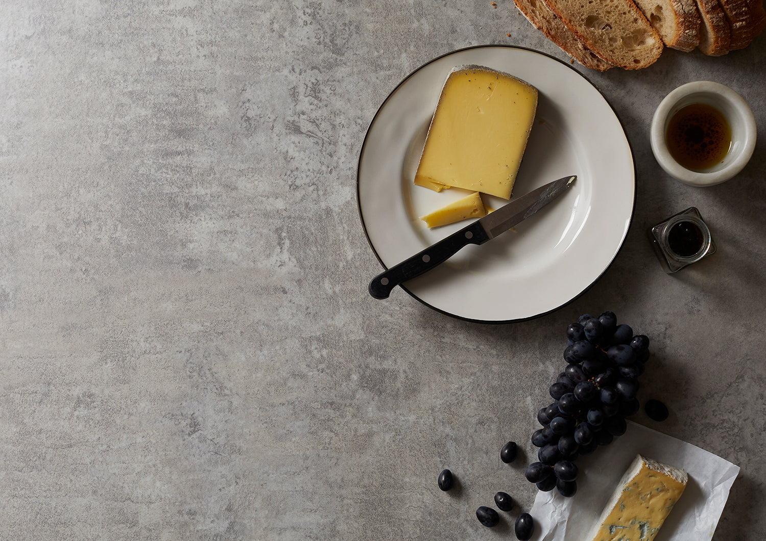 Aria Elemental Concrete Compact Laminate