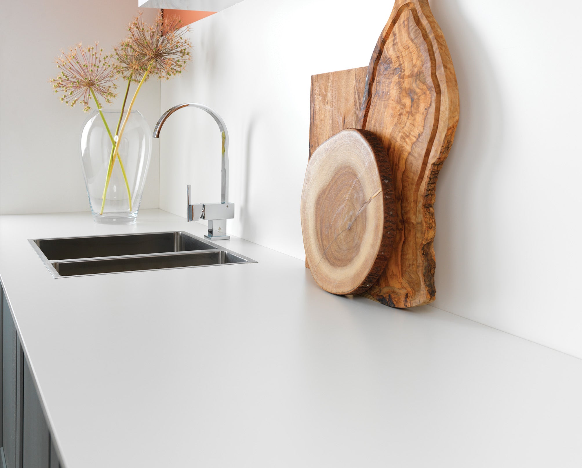 Aria Polar White Compact Laminate