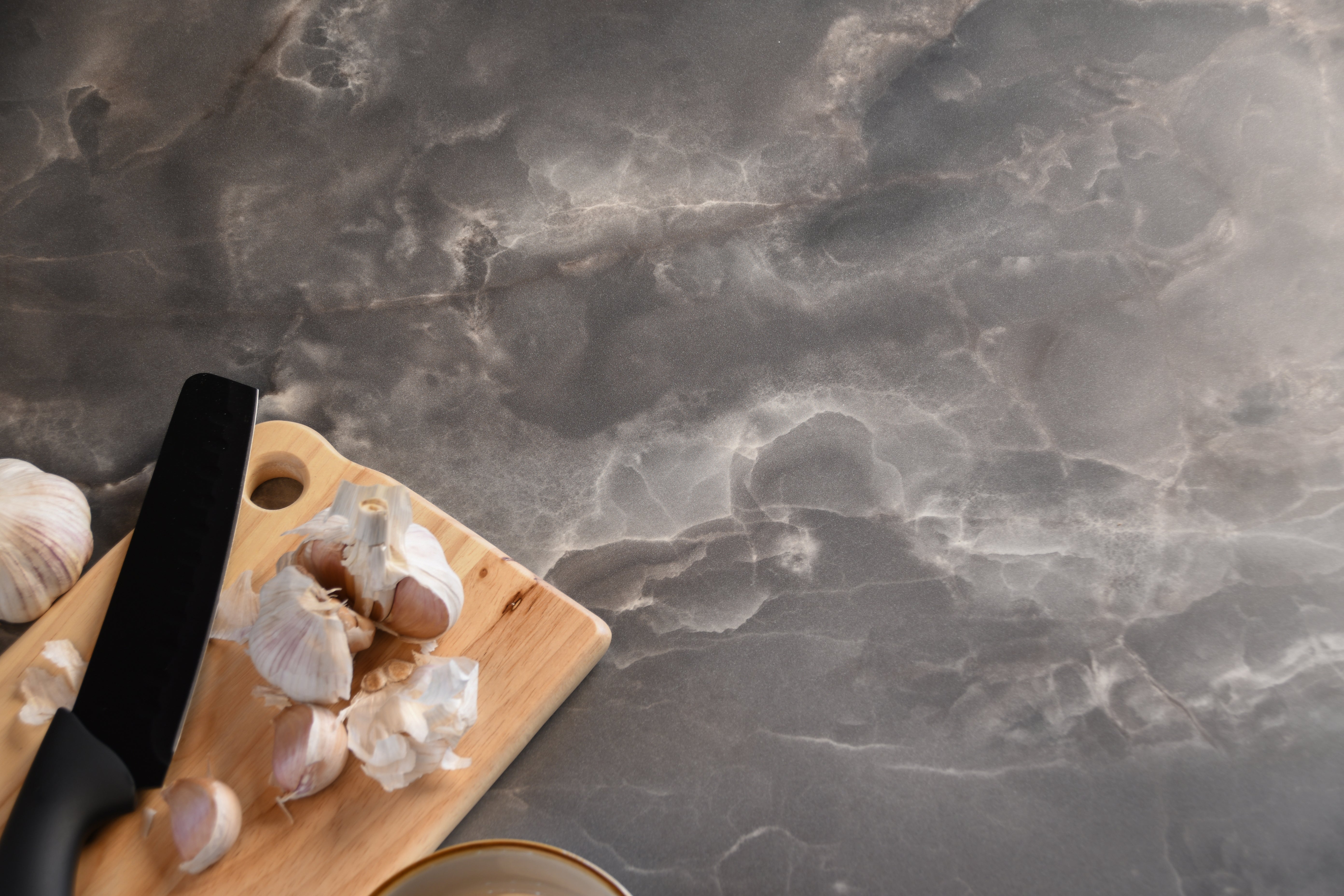 Aria Smoke Onyx Compact Laminate